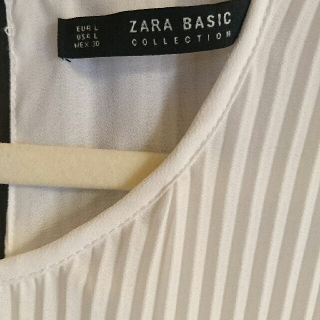 ZARA(ザラ)の発送前セール  ZARA プリーツトップス レディースのトップス(シャツ/ブラウス(半袖/袖なし))の商品写真