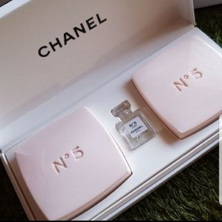 シャネル(CHANEL)のみぃ様専用♪CHANEL♪石鹸セット(ボディソープ/石鹸)