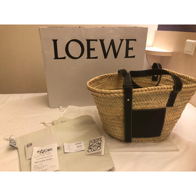 【日本完売/世界的品薄/新品未使用 】loeweロエベカゴバック