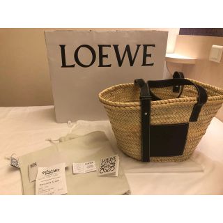 ロエベ(LOEWE)の【日本完売/世界的品薄/新品未使用 】loeweロエベカゴバック(かごバッグ/ストローバッグ)