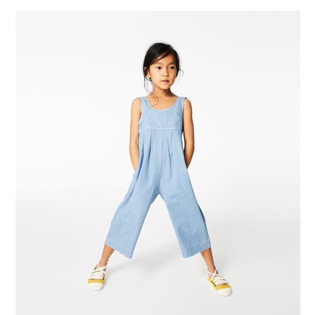 ZARA KIDS(ザラキッズ)のZARAキッズ サロペット 122 7歳 美品 キッズ/ベビー/マタニティのキッズ服女の子用(90cm~)(ワンピース)の商品写真