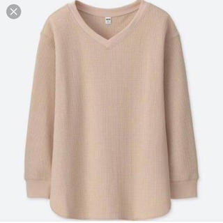 ユニクロ(UNIQLO)のUNIQLO ワッフルＶネックＴシャツ  9分丈 ピンク(カットソー(長袖/七分))