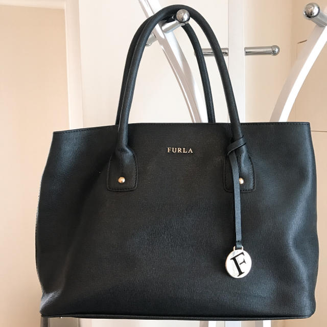 FURLA フルラ ハンドバッグ ブラック