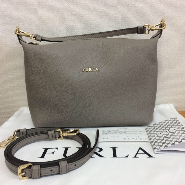 FURLA クロスボディ 2way ショルダー ハンドバッグバッグ