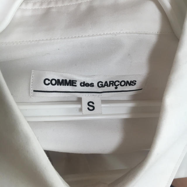 COMME コムデギャルソン シャツの通販 by mika's shop｜コムデギャルソンならラクマ des GARCONS - 新作正規店