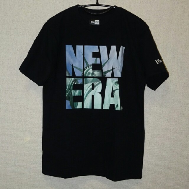 NEW ERA(ニューエラー)のNEW ERA Tシャツ　Ｓサイズ メンズのトップス(Tシャツ/カットソー(半袖/袖なし))の商品写真
