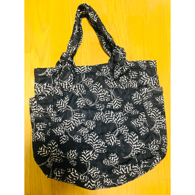 純正新販売 大容量 MARC JACOBS トートバッグ ナイロン bodycontourz.com