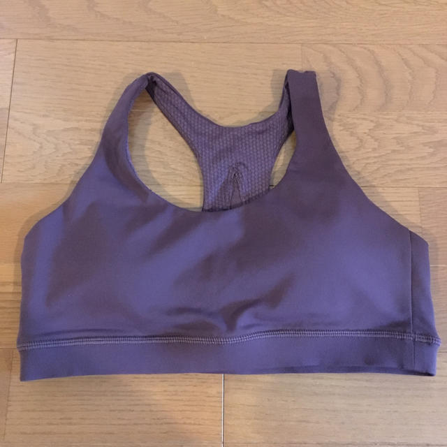 lululemon(ルルレモン)の*outlet* lululemon size8 bra top スポーツ/アウトドアのトレーニング/エクササイズ(ヨガ)の商品写真