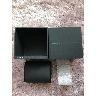 マークバイマークジェイコブス(MARC BY MARC JACOBS)の時計BOX(腕時計)