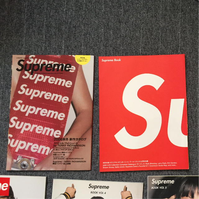 Supreme(シュプリーム)のシュプリームsupremeムック本 6冊セット エンタメ/ホビーの雑誌(ファッション)の商品写真