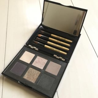 ボビイブラウン(BOBBI BROWN)のBOBBI BROWN ボビィブラウン 未使用ブラシセット付アイシャドウ(アイシャドウ)