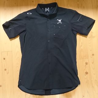 Oakley - オークリースカル ゴルフ用シャツ!送料無料 の通販 by 岩 ...