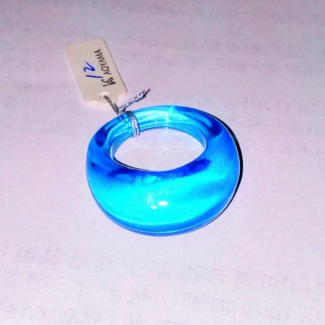 ブルーアクリルリング レディースのアクセサリー(リング(指輪))の商品写真