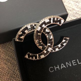 シャネル(CHANEL)のmarry様専用 新品 未使用 シャネル ブローチ アクセサリー(ブローチ/コサージュ)