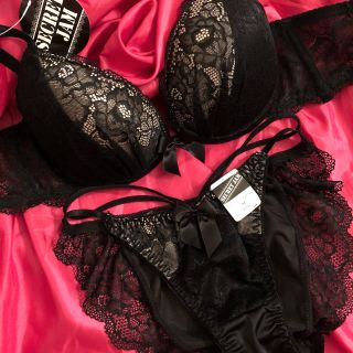 sexy ヌーディー★ブラジャー&ショーツセット★新品★ブラック(ブラ&ショーツセット)