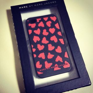 マークジェイコブス(MARC JACOBS)のMARC BY iPhoneケース(モバイルケース/カバー)