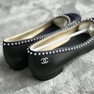 シャネル(CHANEL)のMmama様 専用 シャネル フラットシューズ バレエ 新品 パールCHANEL(バレエシューズ)