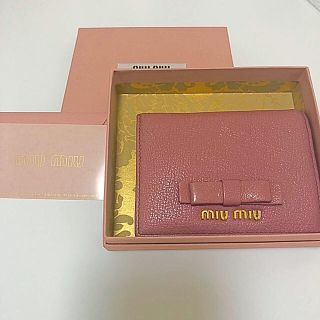 ミュウミュウ(miumiu)のmiumiu マドラスバイカラー ミニ財布 二つ折り財布(折り財布)