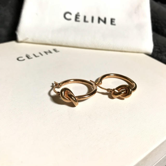 CELINE - 美品 セリーヌ ノット ピアス ゴールドの通販 by CELINE - 美品 セリーヌ ノット ピアス ゴールドの通販 by