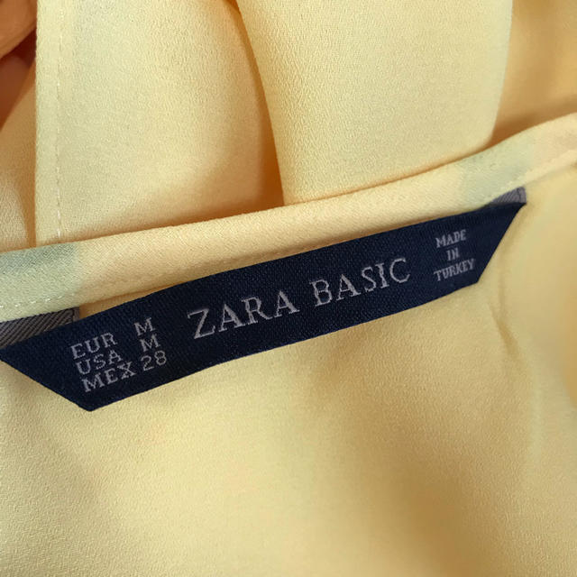 ZARA(ザラ)のZARA トップス イエロー レディースのトップス(カットソー(半袖/袖なし))の商品写真