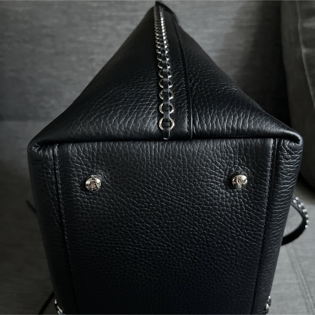 TOD'S - ☆新品未使用☆トッズ トート 日本未入荷商品の通販 by TOD'S - ☆新品未使用☆トッズ トート 日本未入荷商品の通販 by