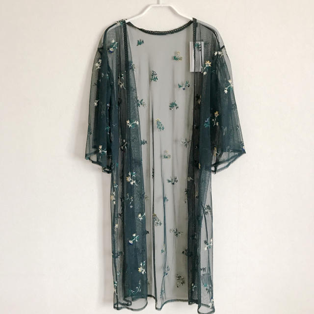 ZARA(ザラ)のready at work花刺繍レースガウン レディースのトップス(カーディガン)の商品写真