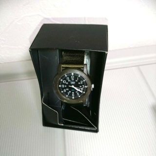 タイメックス(TIMEX)の新品 timex キャンパー T41711 カーキ ミリタリーウォッチ(腕時計(アナログ))