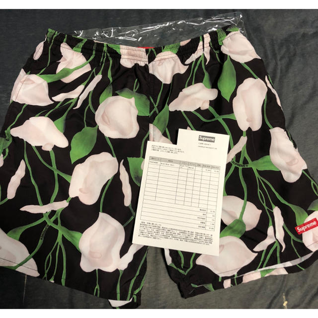 supreme water short Mサイズ ユリ Black Floral-