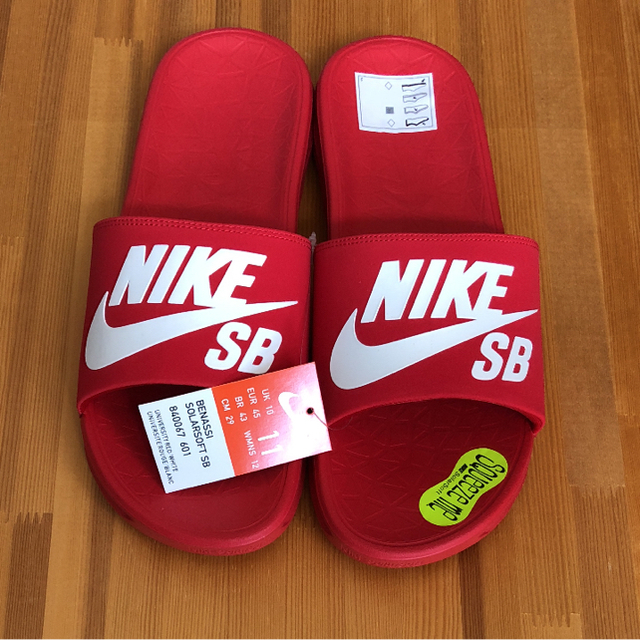 NIKE(ナイキ)のナイキSB べナッシ ソーラーソフト 29㎝ メンズの靴/シューズ(サンダル)の商品写真