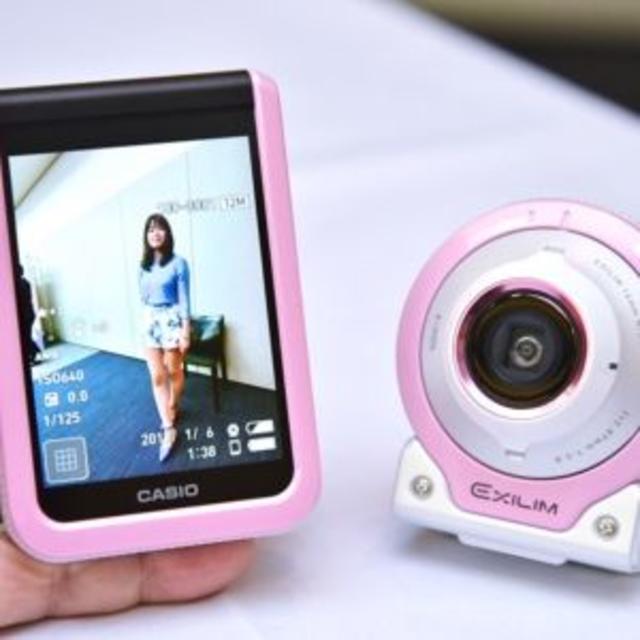 CASIO(カシオ)のCASIO EXILIM EX-FR100L (ピンク) スマホ/家電/カメラのカメラ(コンパクトデジタルカメラ)の商品写真