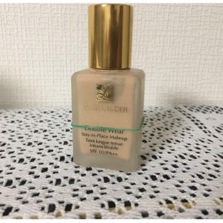 エスティローダー(Estee Lauder)のエスティローダー ダブルウェア ステイインプレイス メークアップ 62 ファンデ(ファンデーション)