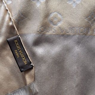 LOUIS VUITTON(ストール/パシュミナ ・ ゴールド/金色系)の LOUIS VUITTON(ストール/パシュミナ ・ ゴールド/金色系)の