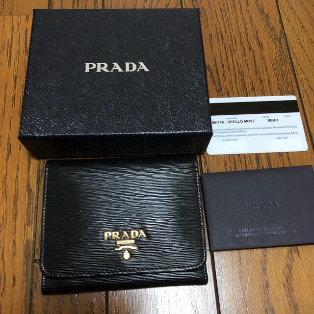 【開店記念セール！】 PRADA - ★あややん4578さん★ 財布