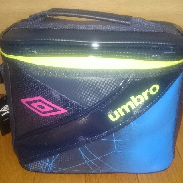 UMBRO(アンブロ)の専用 アンブロ 保冷バック 新品 スポーツ/アウトドアのスポーツ/アウトドア その他(その他)の商品写真