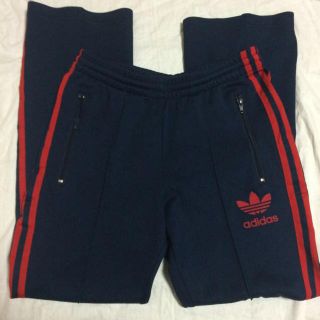 アディダス(adidas)のアディダス ジャージ ネイビー×レッド(カジュアルパンツ)