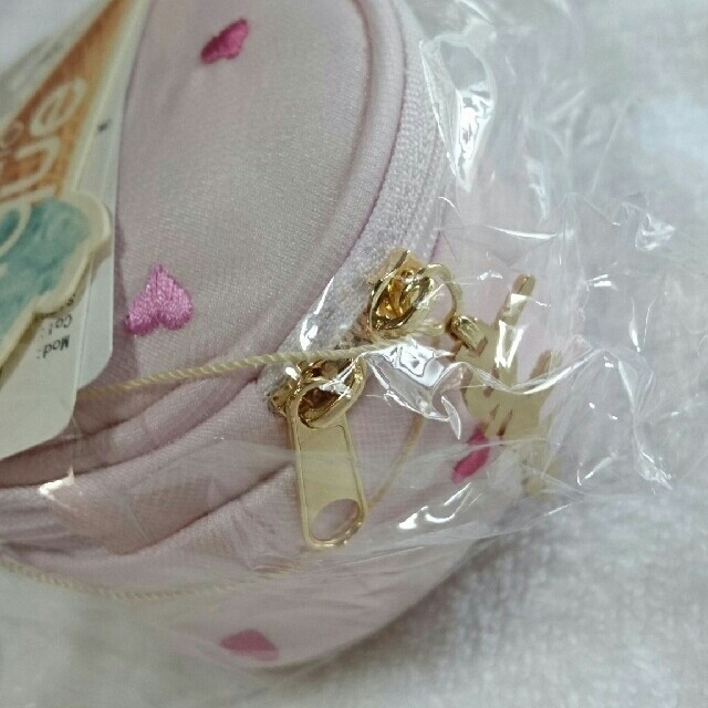 gelato pique(ジェラートピケ)の完売♡ハートチュールジュエリーポーチ

 レディースのファッション小物(ポーチ)の商品写真
