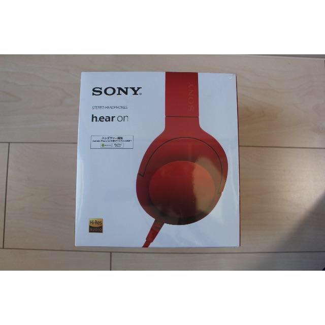SONY(ソニー)のSONY h.ear on 密閉型ヘッドホン シナバーレッド MDR-100A スマホ/家電/カメラのオーディオ機器(ヘッドフォン/イヤフォン)の商品写真