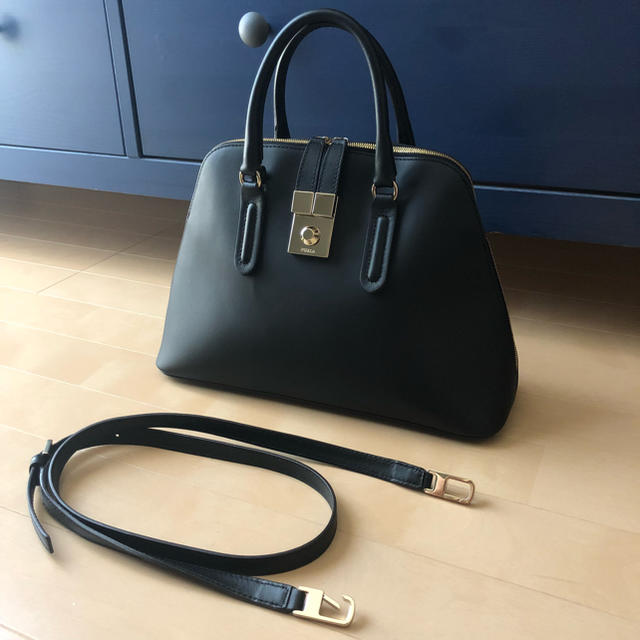 Furla(フルラ)の新品未使用品⭐️／FURLA／フルラ 2way ショルダーバック  ／パイパー レディースのバッグ(ショルダーバッグ)の商品写真