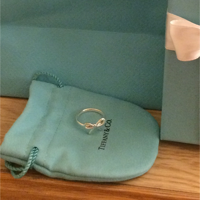 Tiffany & Co.(ティファニー)のティファニー ボウ リング レディースのアクセサリー(リング(指輪))の商品写真