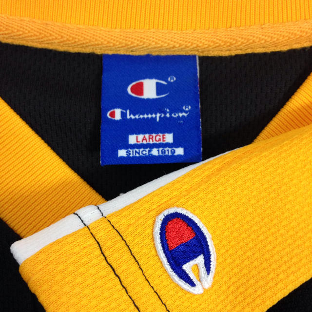 Champion(チャンピオン)の90s vintage❗️Champion Vネック Tシャツ メンズのトップス(Tシャツ/カットソー(半袖/袖なし))の商品写真