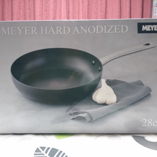 MEYER(マイヤー)のMEYER HARD ANODIZED 28㎝フライパン インテリア/住まい/日用品のキッチン/食器(鍋/フライパン)の商品写真