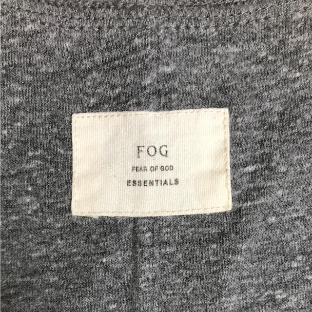FEAR OF GOD(フィアオブゴッド)のFOG pacsun essentials basic Tシャツ メンズのトップス(Tシャツ/カットソー(半袖/袖なし))の商品写真