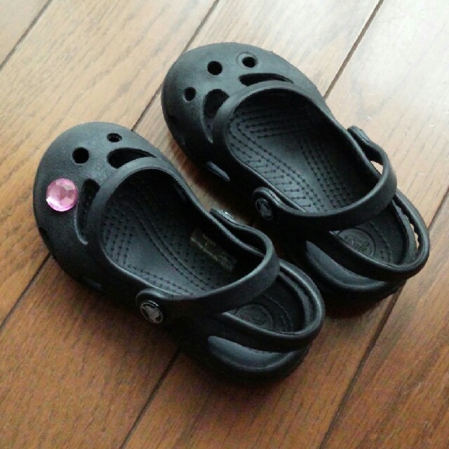 crocs(クロックス)のcrocs c7 キッズ/ベビー/マタニティのベビー靴/シューズ(~14cm)(サンダル)の商品写真