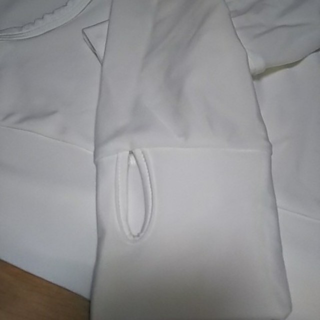 ラッシュガード　白　ピンクライン レディースの水着/浴衣(水着)の商品写真