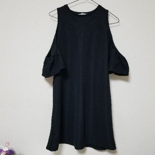 ザラ(ZARA)のZARA　ザラ　オフショルワンピース(ひざ丈ワンピース)