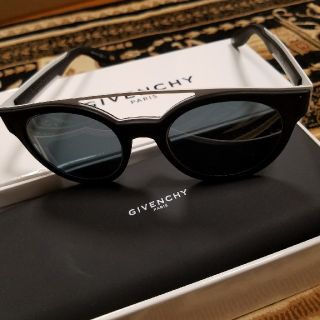 ジバンシィ(GIVENCHY)のGIVENCHY サングラス(サングラス/メガネ)