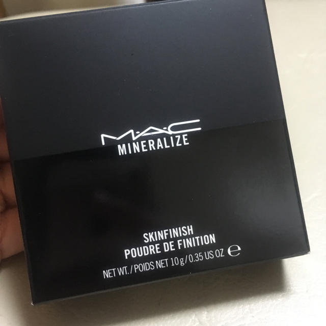 MAC(マック)の新品未使用 M.A.C フェイスパウダー コスメ/美容のベースメイク/化粧品(フェイスパウダー)の商品写真