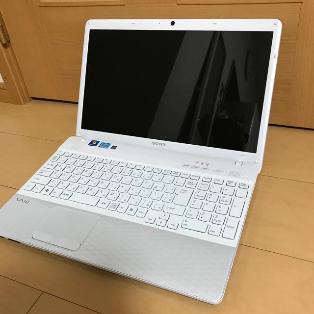 美品 バッテリー新品 Windows10スマホ/家電/カメラ