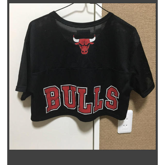 FOREVER 21(フォーエバートゥエンティーワン)のCHICAGO BULLS  レディースのトップス(タンクトップ)の商品写真