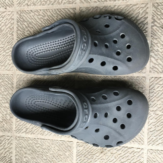 crocs(クロックス)のクロックス キッズ 1-3 キッズ/ベビー/マタニティのキッズ靴/シューズ(15cm~)(サンダル)の商品写真